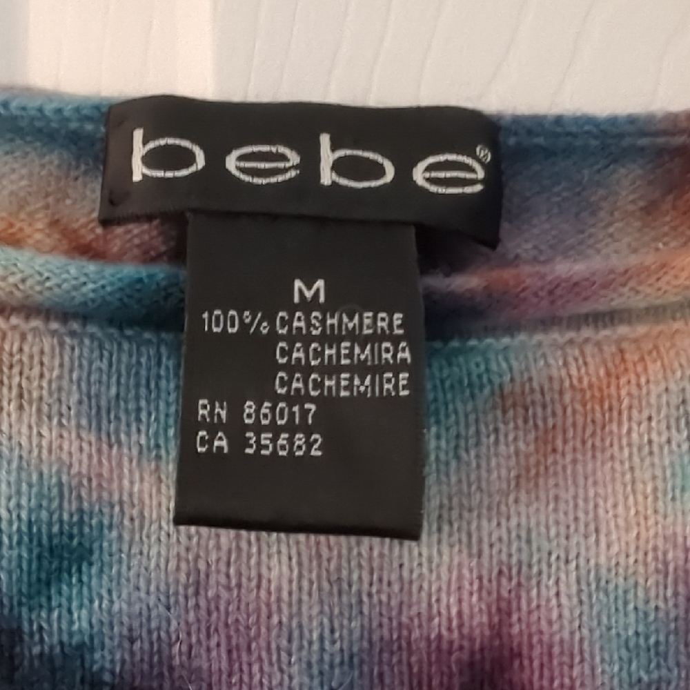 100% Cashmere Bebe Fitted 3/4 Sleeve Top - Picture 2 of 2
